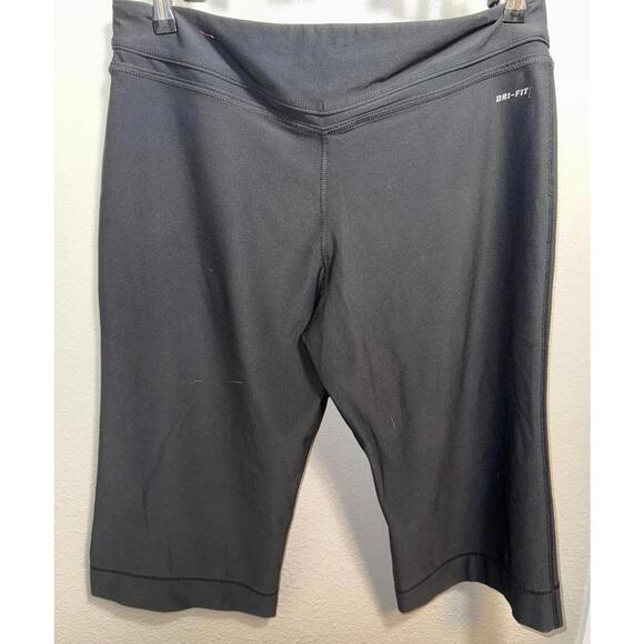Women's Nike Dri-Fit Black Capri Workout Leggings - Size XL - Picture 5 of 5